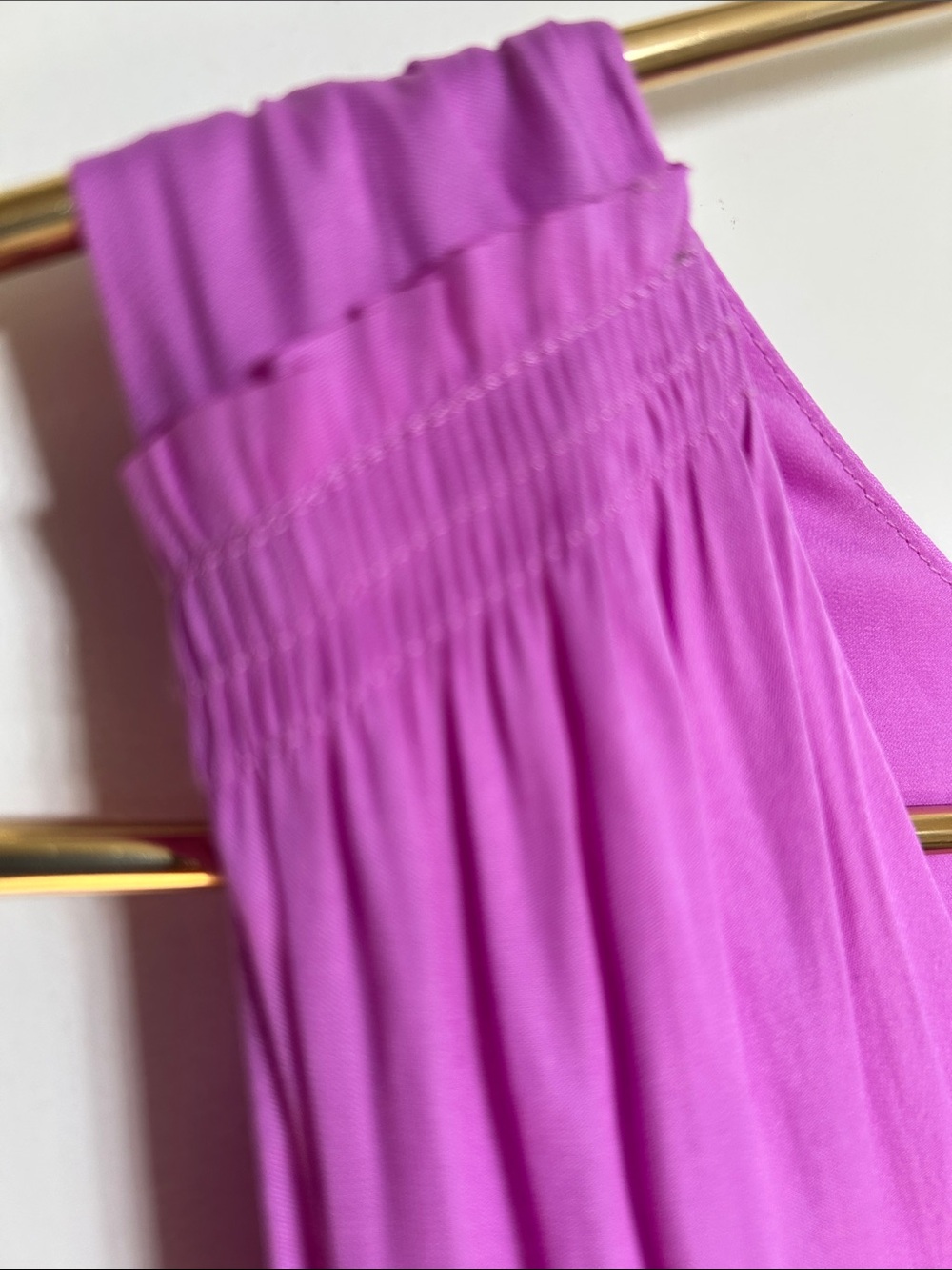 Banana Republic Sleeveless V-Neck Pleated Waist Dress in Pink - Picture 3 of 12